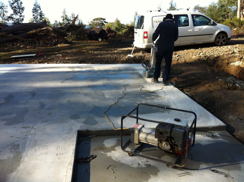 The hire generator (power supply) for the concrete grinder