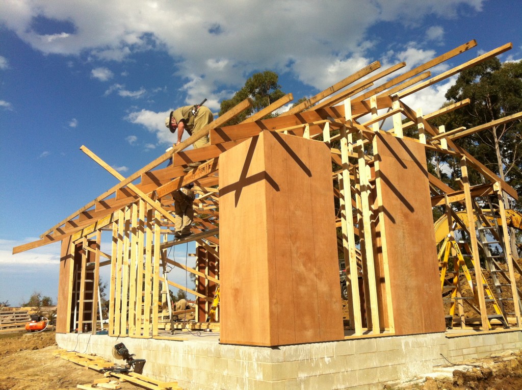 Attaching the purlins